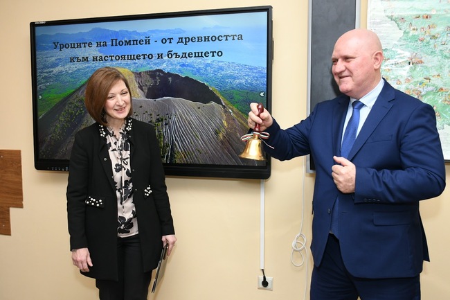 Министър Цоков: Над 9,5 млн. лева са инвестирани в нови учебни кабинети
