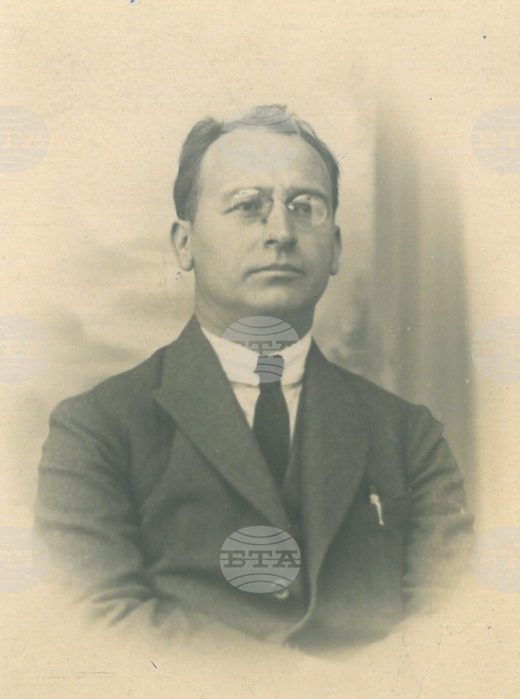 Bulgarian Author Predicted Nazi Germany's Alliance with Soviet Union a Year before It Was Sealed