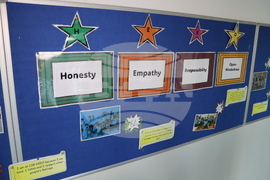 Румъния - Българчета учат в Международното училище в Букурещ