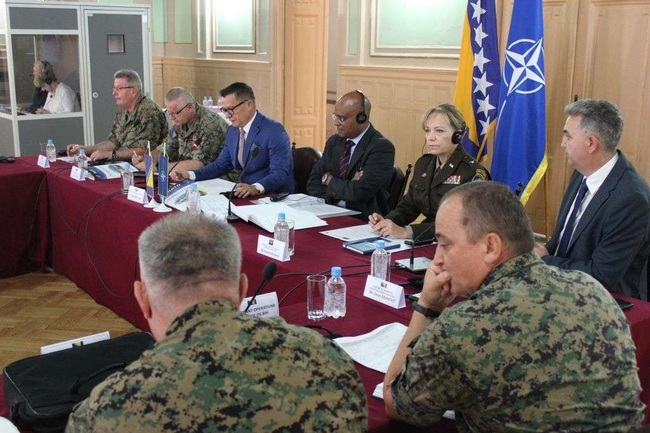 ФЕНА: Крешич - Нашата цел е да изградим отбранителна система на Босна и Херцеговина, която е съвместима с НАТО