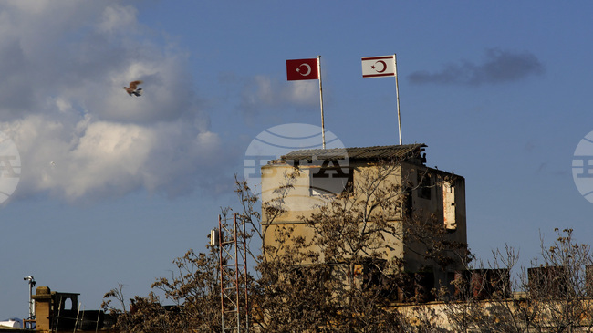 Лидерът на кипърските турци Туфан Ерхюрман се срещна със специалния представител на генералния секретар на ООН Касим Диан