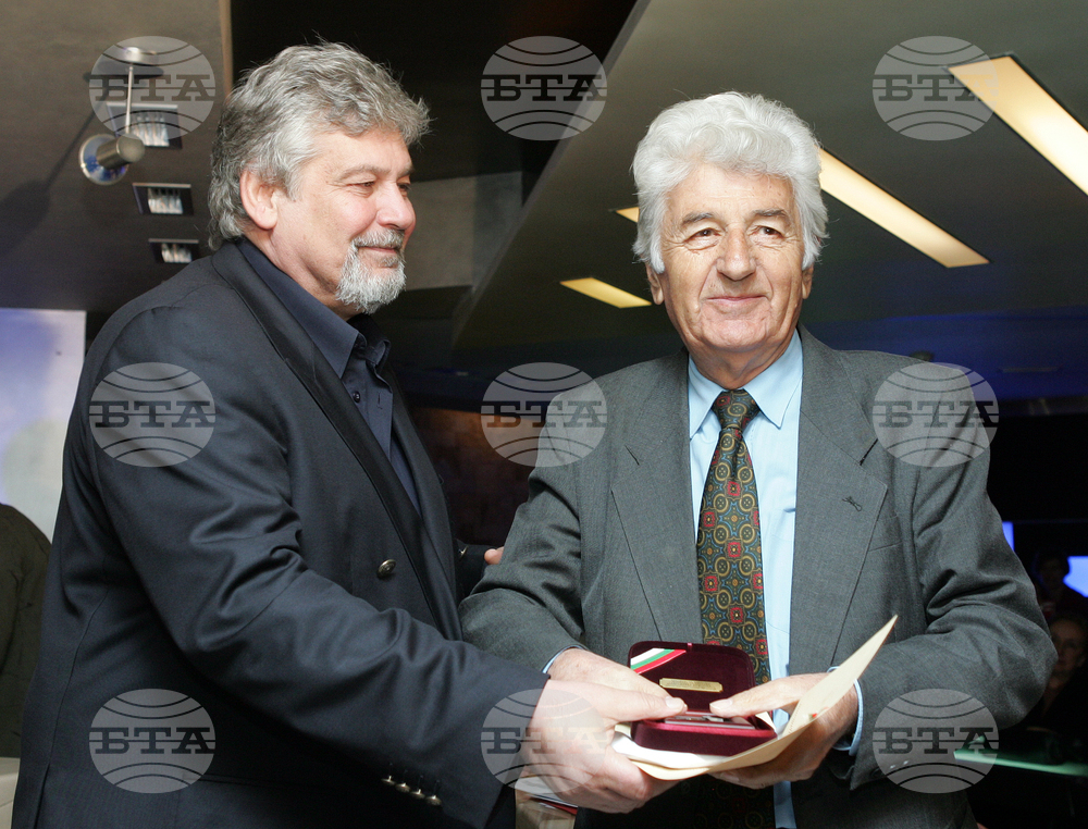 Проф. Енчо Халачев, режисьор и педагог