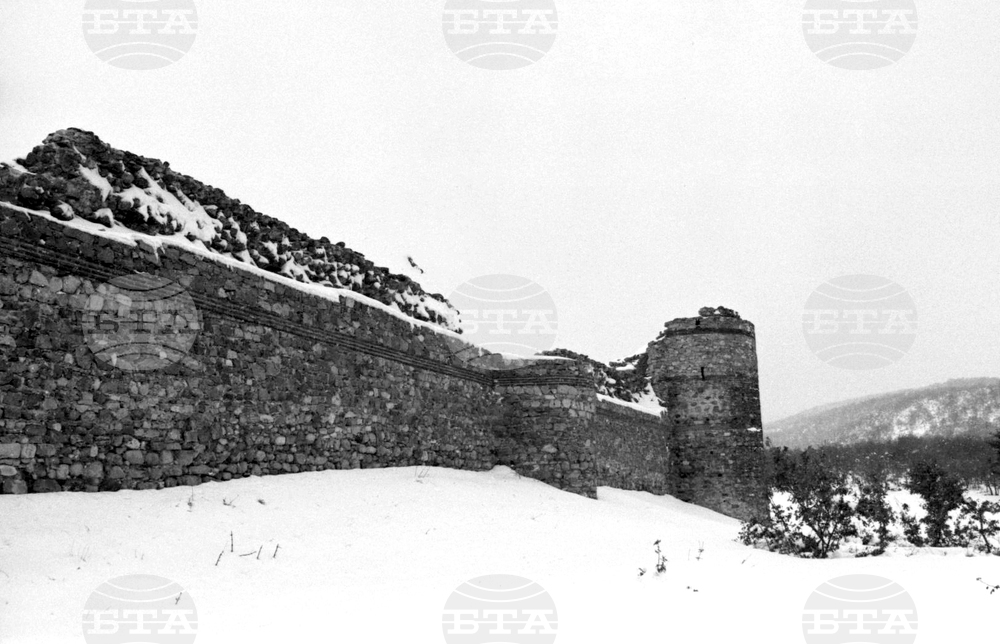 Средновековната крепост Мезек