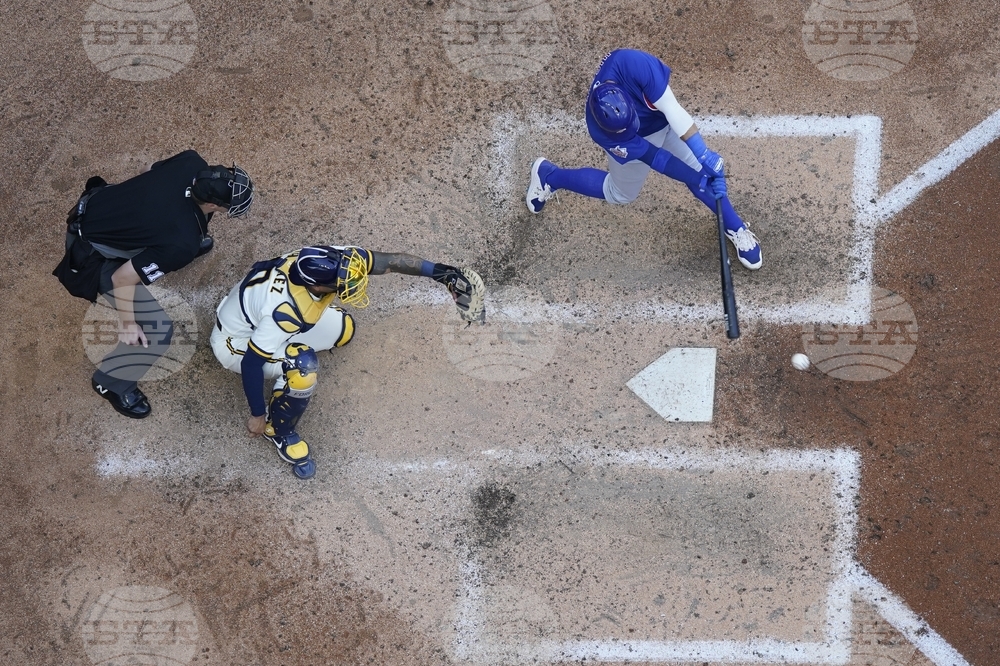 Cubs Brewers Baseball