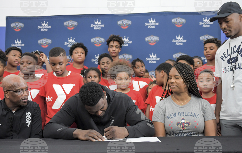 Pelicans Williamson Basketball