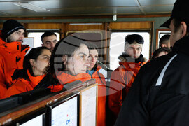 Национална антарктическа експедиция - НИК 421 - аржентински изследователи - посещение