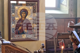 Ямбол - храм „Св. Николай Чудотворец" - икона с вградени мощи на Св. Петка