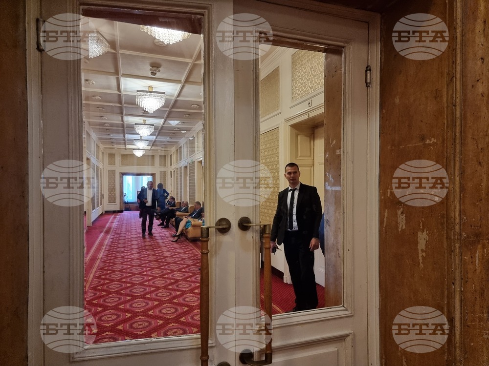 Парламент - закрито заседание