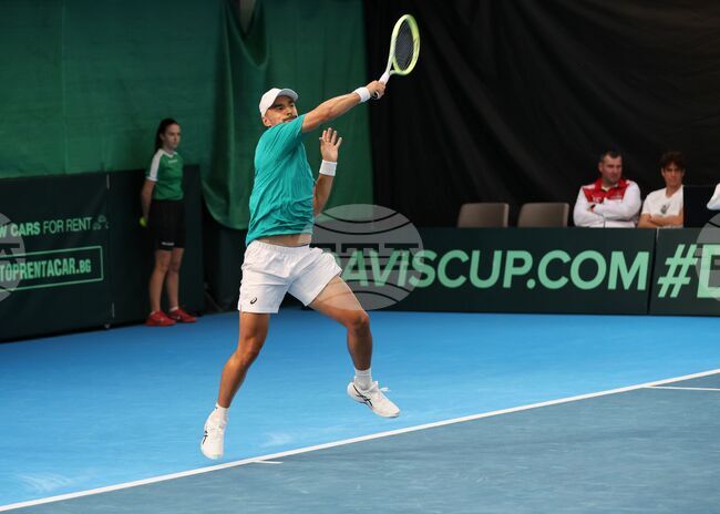 Димитър Кузманов ще играе на четвъртфиналите на сингъл на турнир по тенис от сериите "Чалънджър" в Гърция, отпадна на двойки