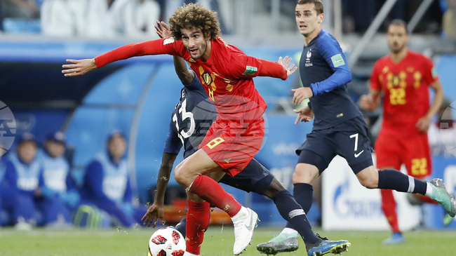 Бившият играч на Манчестър Юнайтед Фелайни се присъединява към треньорския щаб на Шарлероа