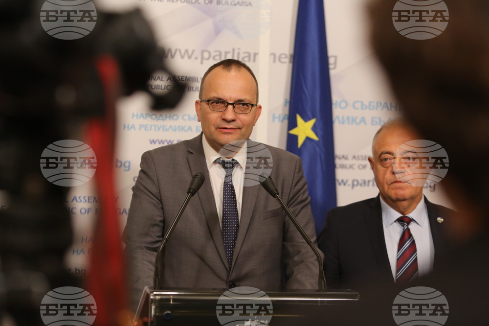 Парламент - Демократична България - брифинг