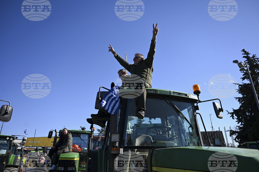 Гръцките фермери продължават протестите си, граничен пункт „Кулата – Промахон“ отново е затворен за камиони