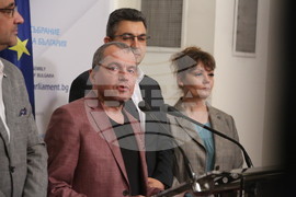 Парламент - „Има такъв народ" - брифинг