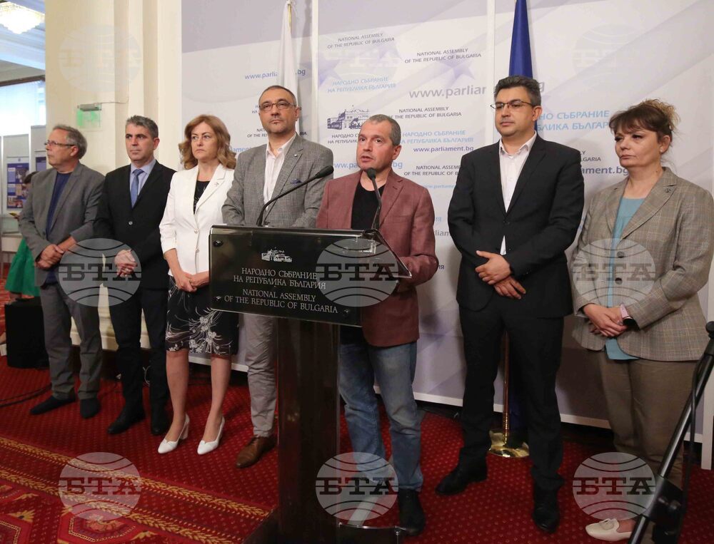 Парламент - „Има такъв народ" - брифинг