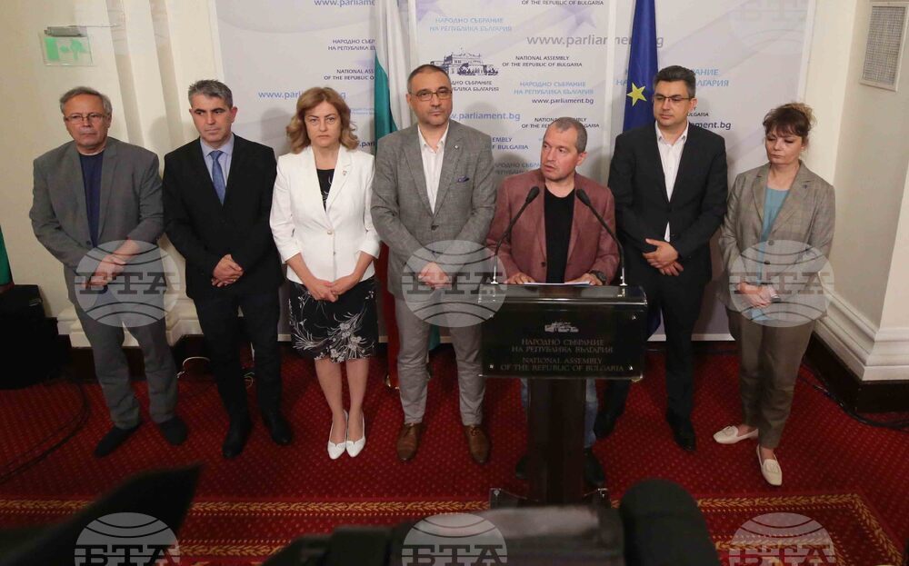 Парламент - „Има такъв народ" - брифинг