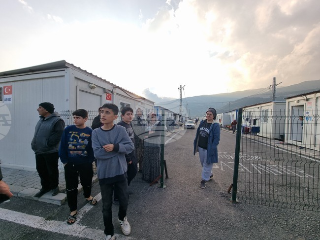 Службата на ООН в Турция предупреждава за потенциално нарастване на детските бракове и насилието над жени в засегнатите от опустошителните земетресения райони