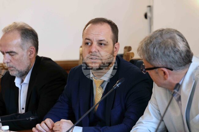 Парламент - Комисия по околната среда и водите