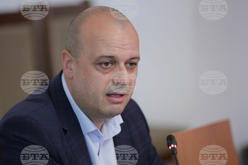 Парламент - комисия по туризъм