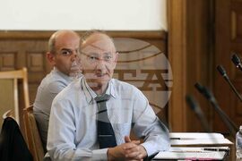 Парламент - Комисия по правата на човека, вероизповеданията и жалбите на гражданите