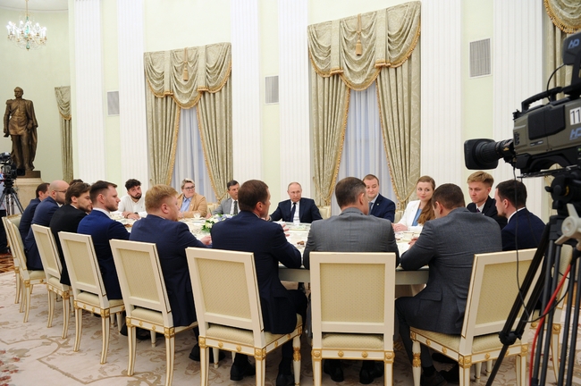 Путин предизвика западните страни да опитат да победят Русия на бойното поле и каза, че Русия все още не е започнала сериозните неща в Украйна
