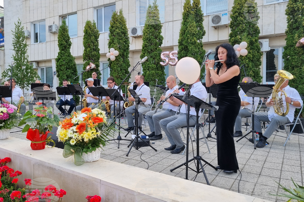 Търговище - духов оркестър - празничен концерт
