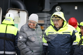 First Group of Spanish Scientists, Logisticians Leaves RSV 421, Heads to Juan Carlos I Spanish Antarctic Base