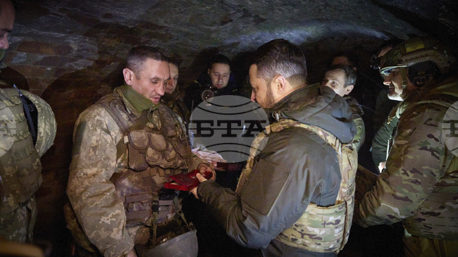 Зеленски се срещна с украински военнослужещи в Югоизточна Украйна