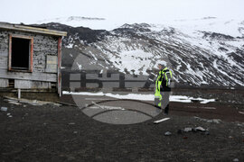 Остров Дисепшън - изоставена китоловна база - посещение