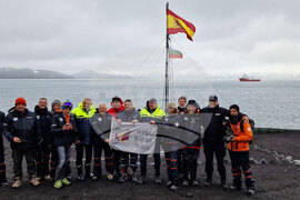 Национална антарктическа експедиция - испански учени и логистици - база - прибиране