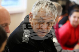 Национална антарктическа експедиция - испански учени и логистици - база - прибиране