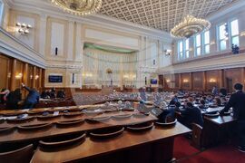 Парламент - липса на кворум