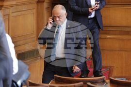 Парламент - липса на кворум