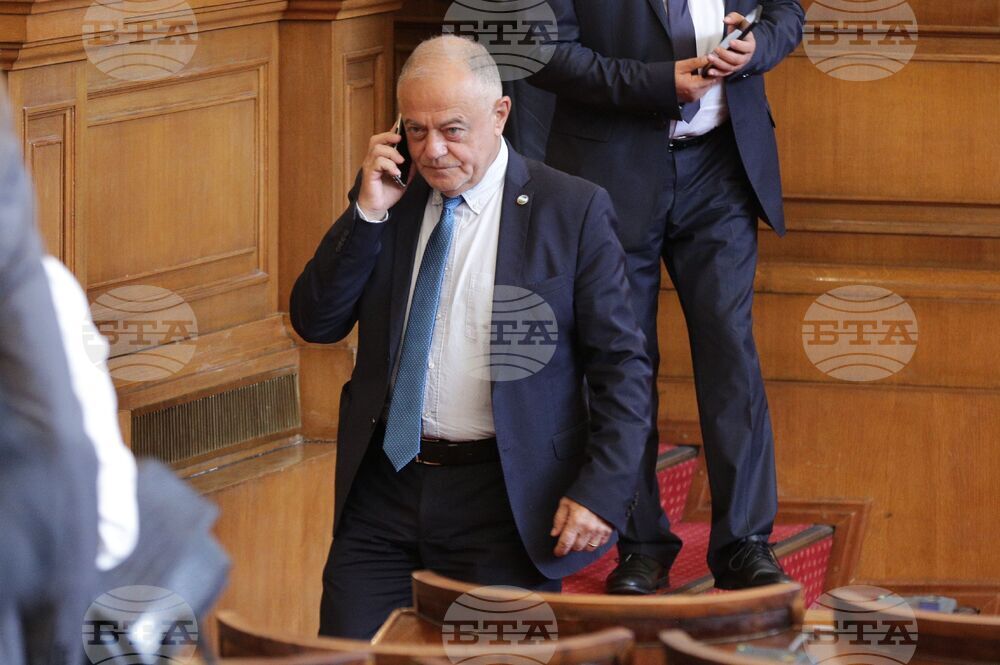 Парламент - липса на кворум