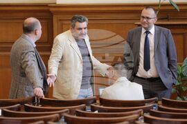 Парламент - липса на кворум