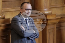  Парламент - заседание