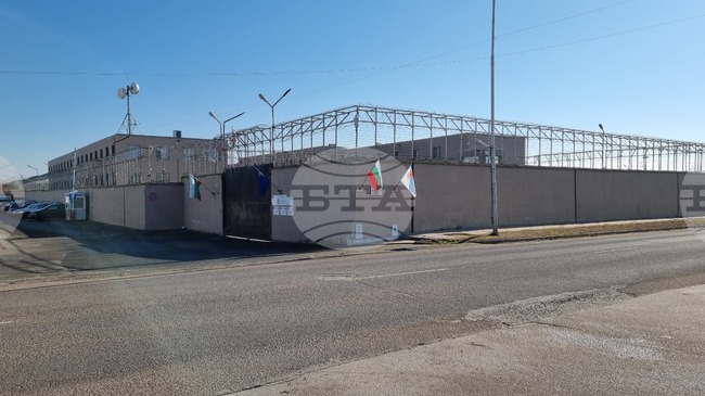 Solidarity and Deportation: EU Moves to Get a Grip on Migration as Pressure Mounts