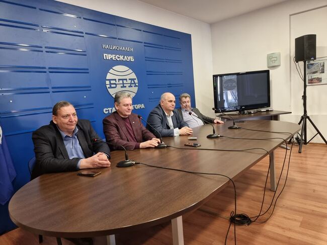 Пресконференция на "Русофили за възраждане на Отечеството" лидерът ѝ Николай Малинов