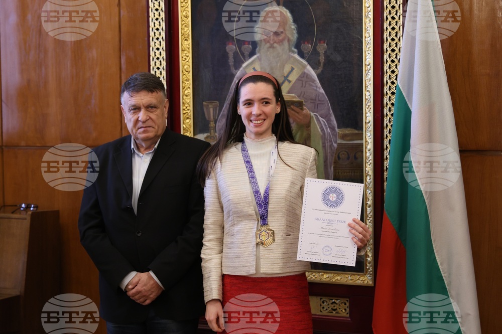 Sofia University Freshman Becomes Lead Author of AI Global Forum