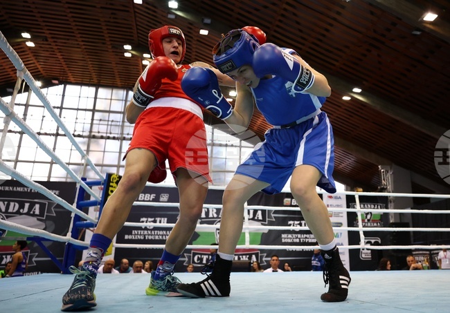 Бокс - жени - Купа "Странджа" - Златислава Чуканова - Атина Аврамиду