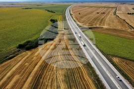 Село Плодовитово - слънчогледова нива