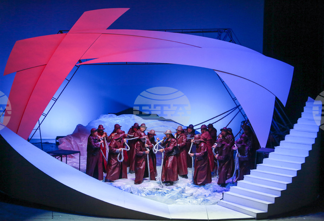 Опера - "Летящият холандец"