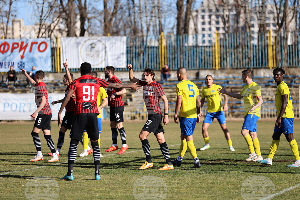 Пловдив - футбол - контрола - Марица (Пловдив) - Локомотив (Пловдив)