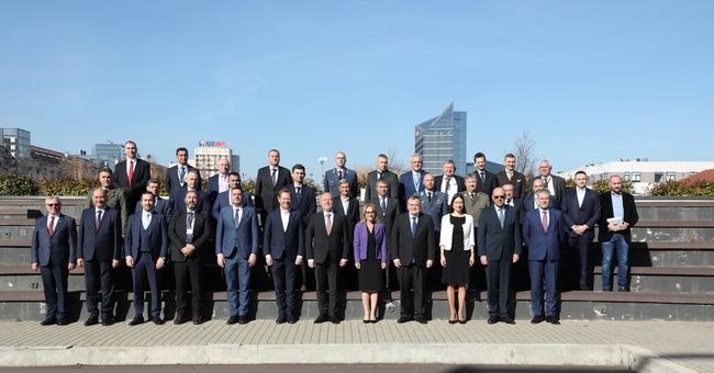 Министърът на отбраната Тодор Тагарев: Отбранителната индустрия е основа за изграждане на ефективна отбранителна политика