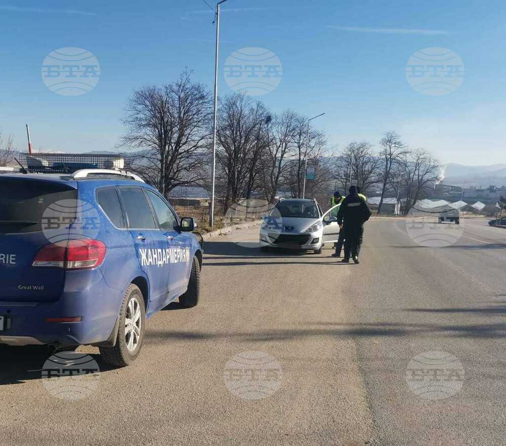 Петима души са задържани при специализирана полицейска операция в Благоевградско