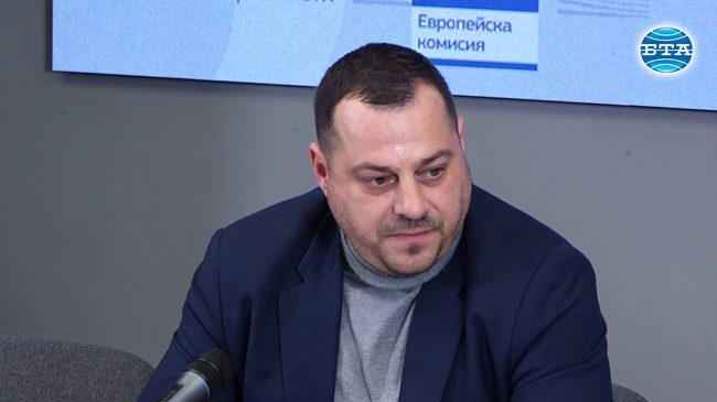 Даваме повече възможност на общините да развиват и реализират своите проекти, каза заместник областният управител на Бургас Владимир Крумов