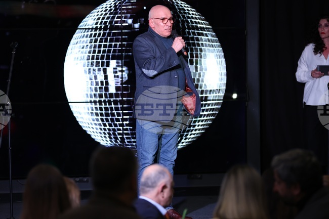 Създаване на клуб „Ускорение“