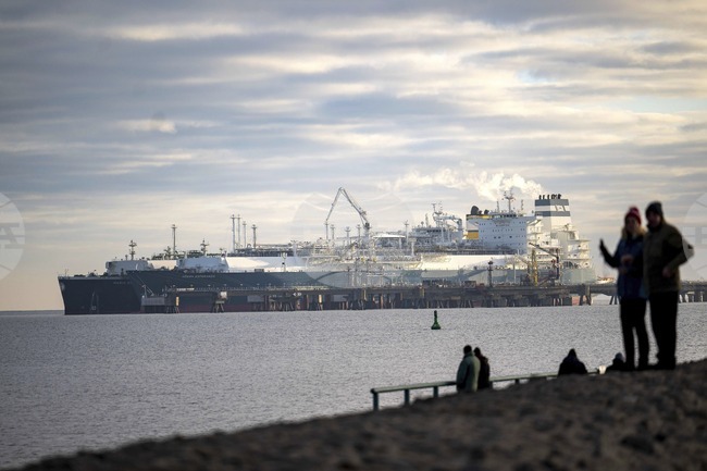 Вносът на петрол в ЕС спада през първите девет месеца на 2025 г., докато доставките на втечнен природен газ нарастват
