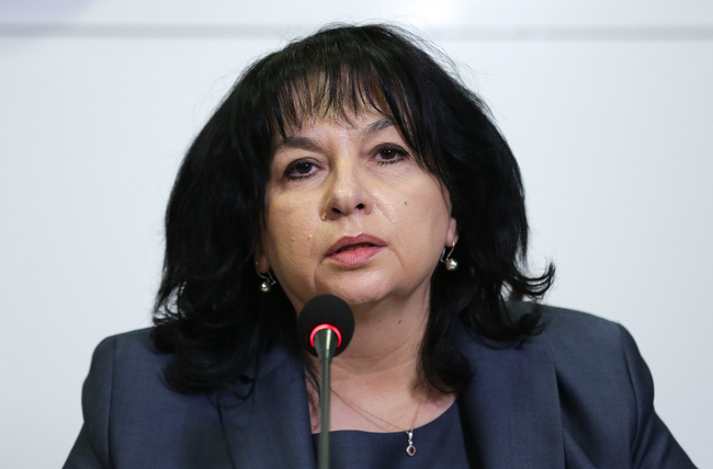 Според Теменужка Петкова за ГЕРБ-СДС е важно ротацията да се случи по начина, по който е договорен, и тяхната цел не са избори „две в едно“
