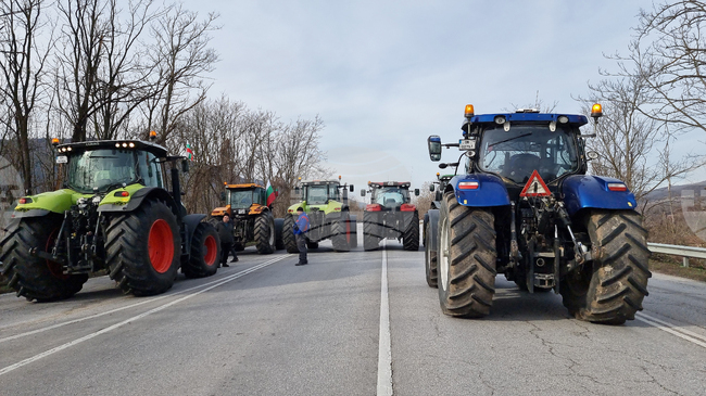 Абланица - земеделски производители - протест
