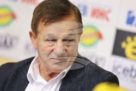 Пресклуб България - пресконференция - Стоян Саладинов